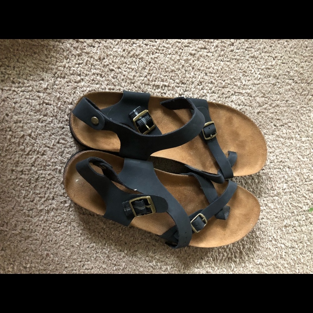 Cute Brown Sandals with Black Straps